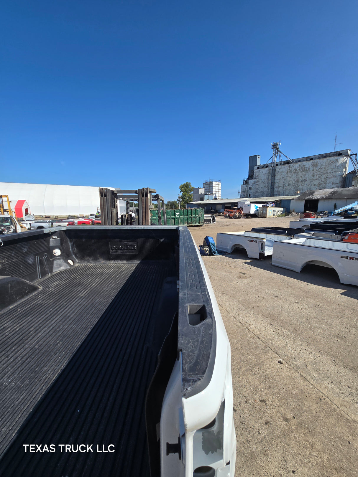 2019-2025 Chevrolet Silverado 1500 8' Long Truck Bed - White