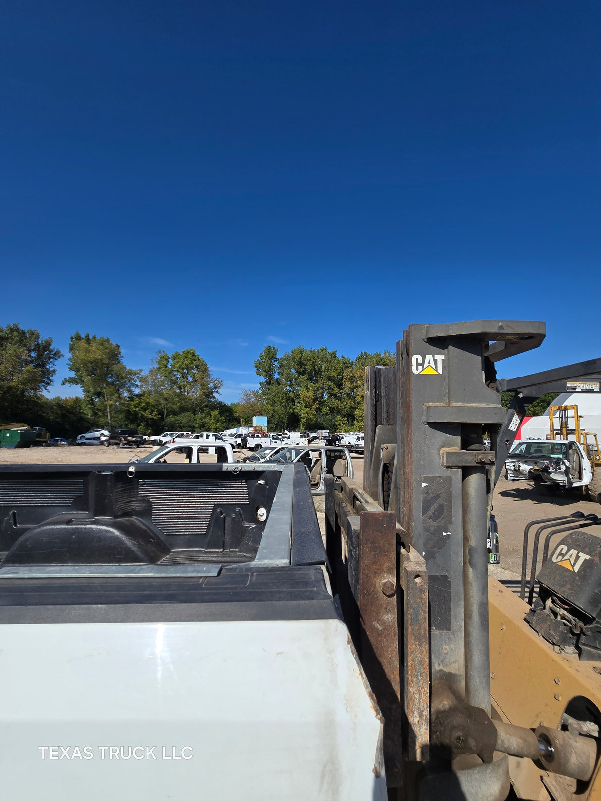 2019-2025 Chevrolet Silverado 1500 8' Long Truck Bed - White