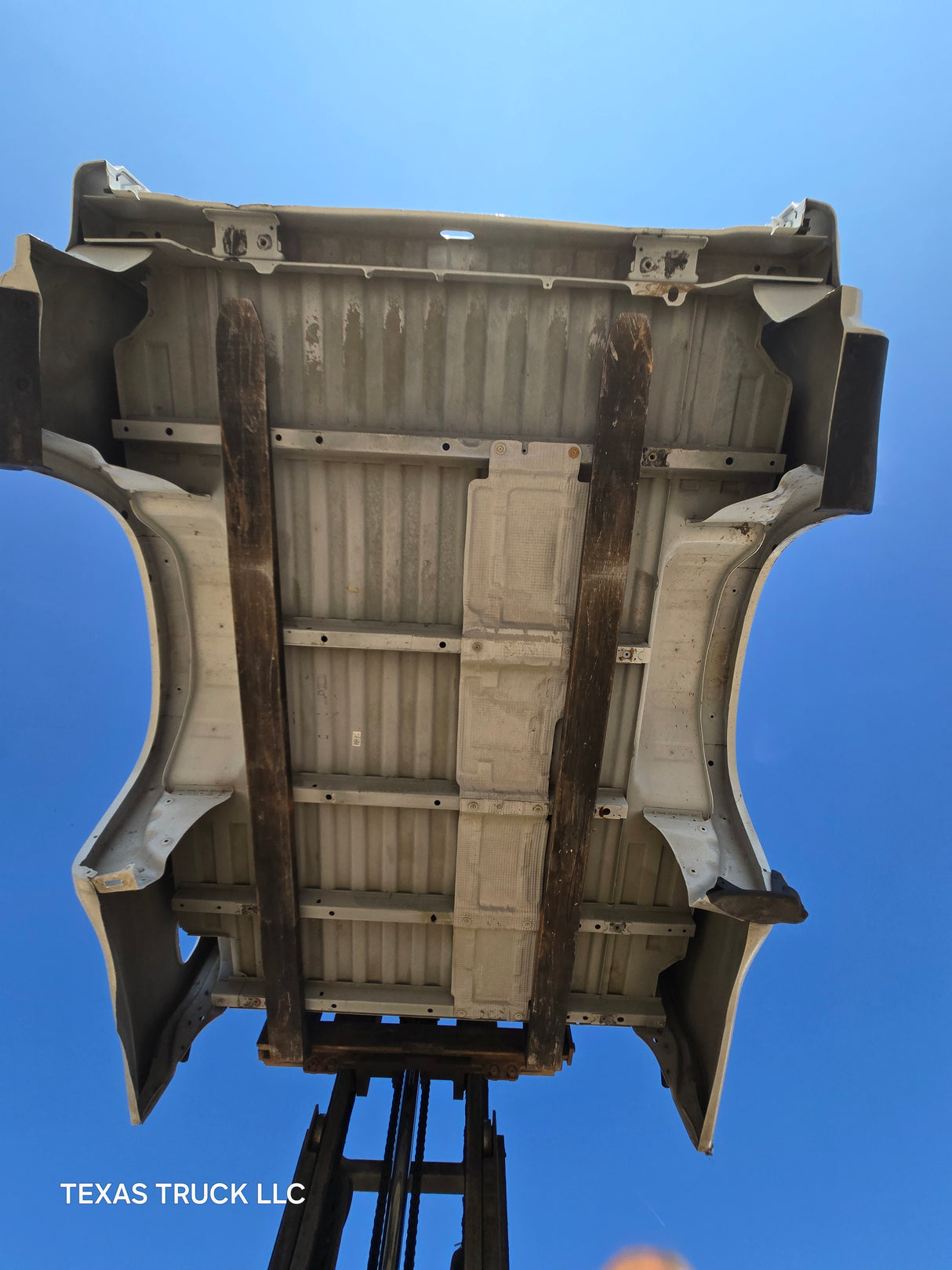 2019-2025 Chevrolet Silverado 1500 8' Long Truck Bed - White