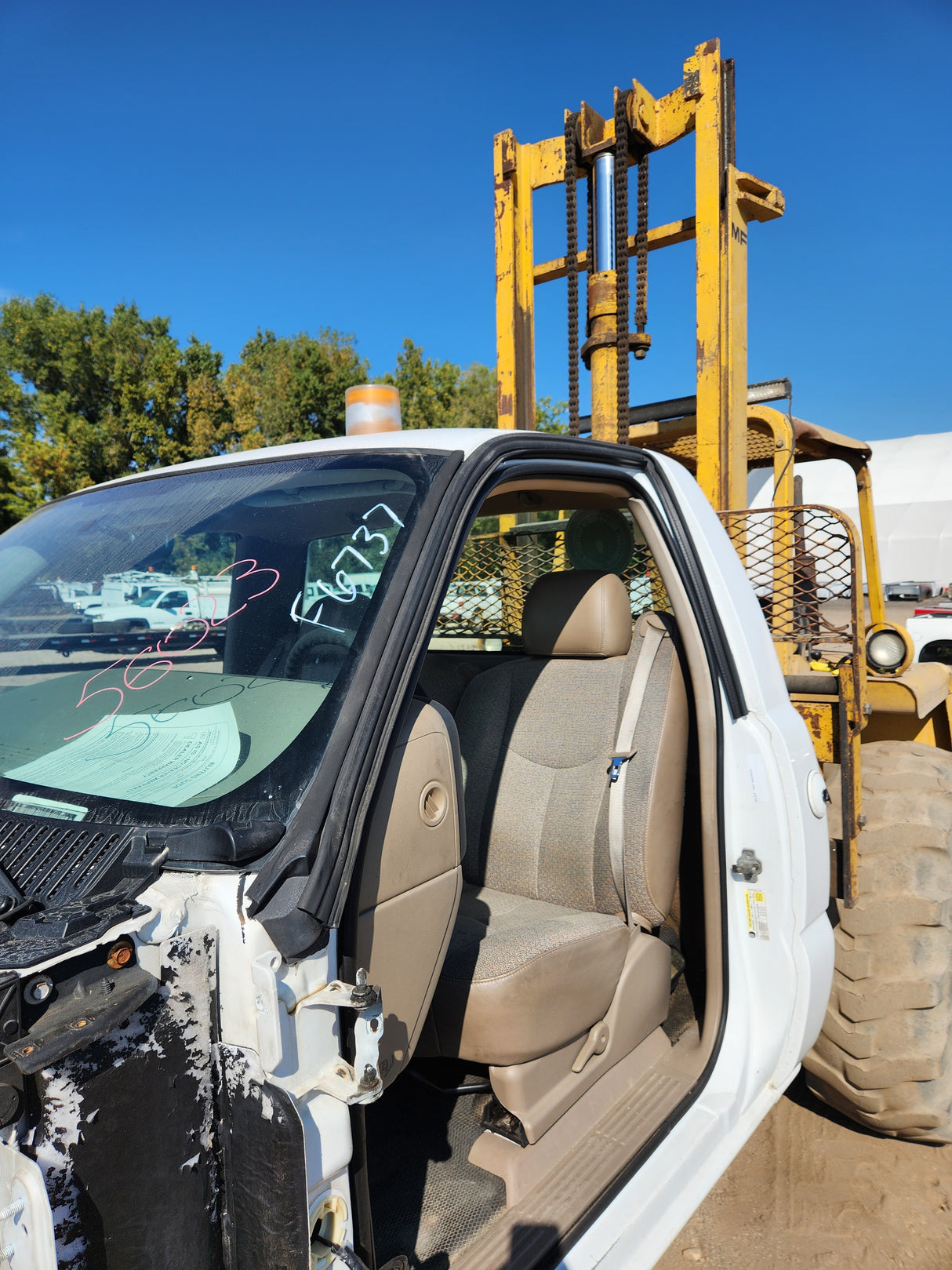 1999-2007 Chevrolet Silverado / GMC Sierra 1500 2500 HD 3500HD Regular Cab Body - Summit white