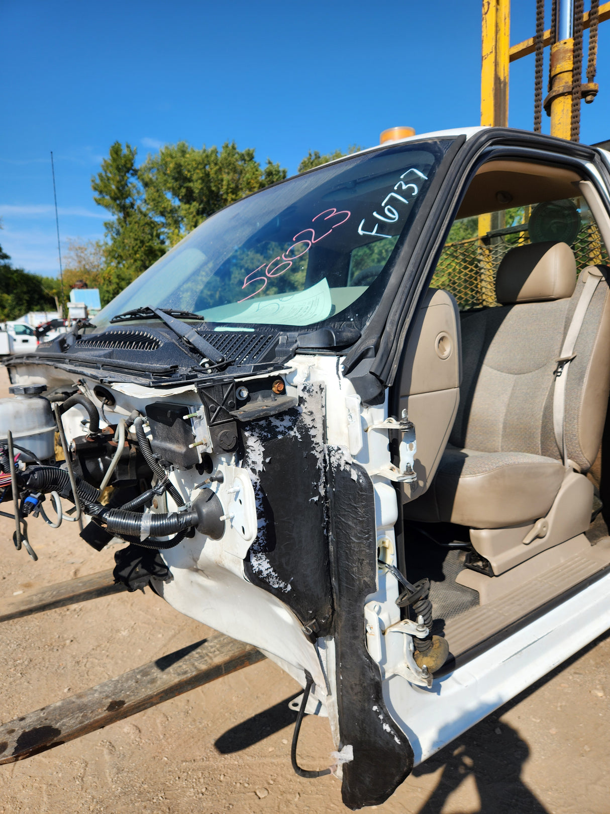 1999-2007 Chevrolet Silverado / GMC Sierra 1500 2500 HD 3500HD Regular Cab Body - Summit white