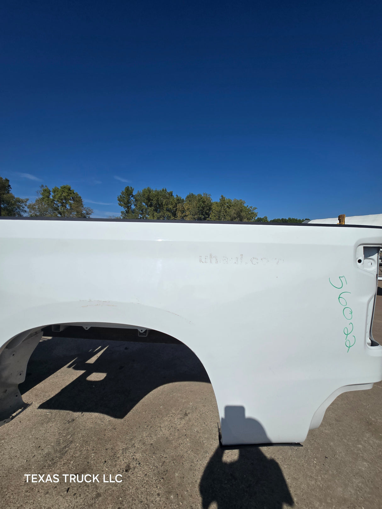 2019-2025 Chevrolet Silverado 1500 8' Long Truck Bed - White