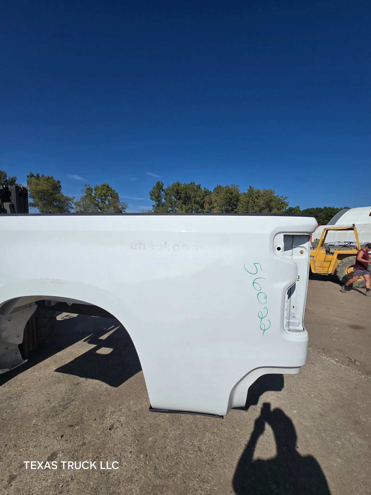2019-2025 Chevrolet Silverado 1500 8' Long Truck Bed - White