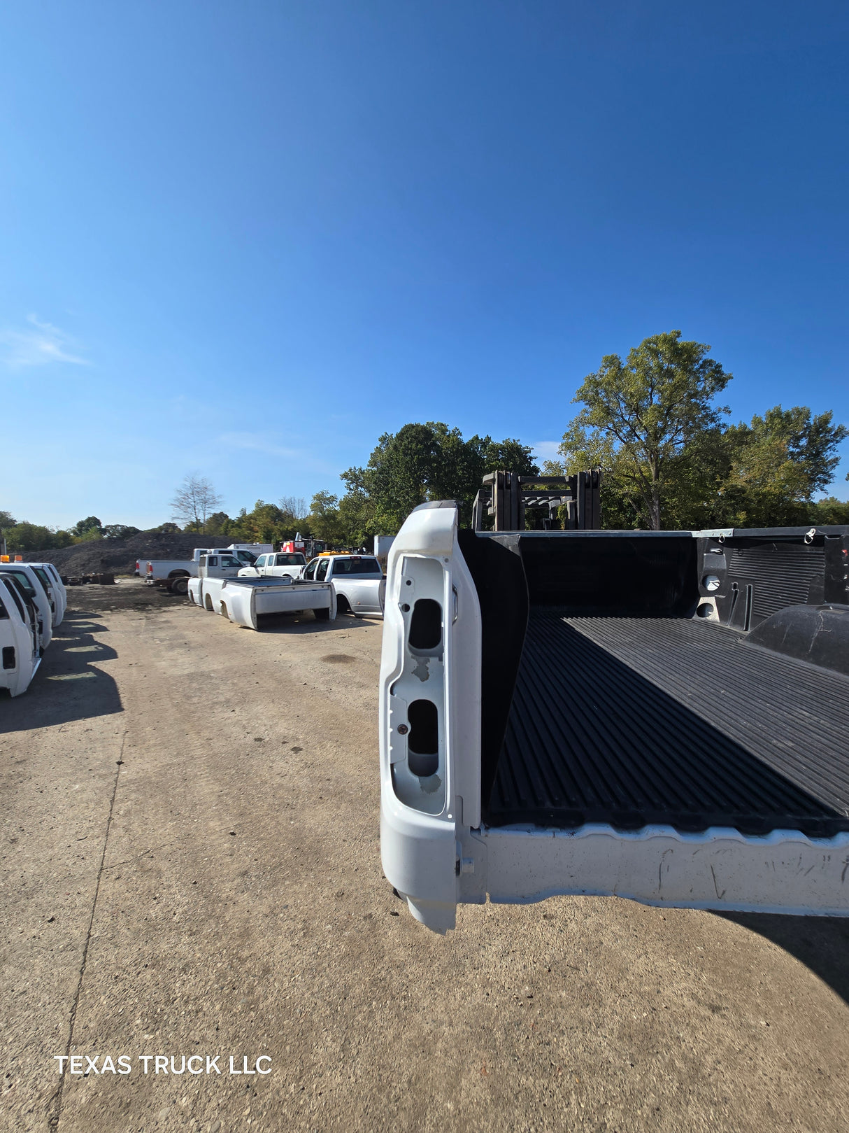 2019-2025 Chevrolet Silverado 1500 8' Long Truck Bed - White