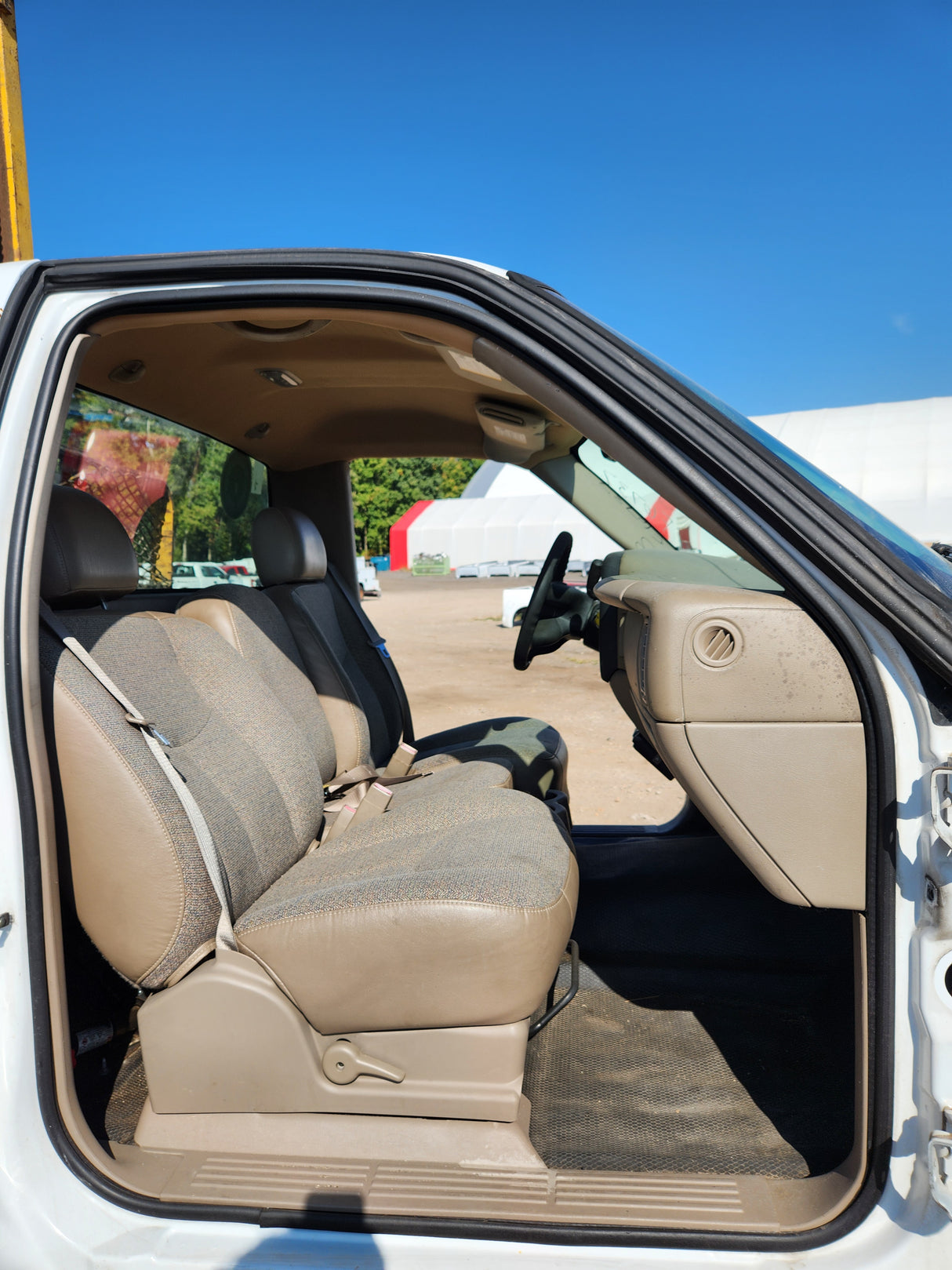 1999-2007 Chevrolet Silverado / GMC Sierra 1500 2500 HD 3500HD Regular Cab Body - Summit white
