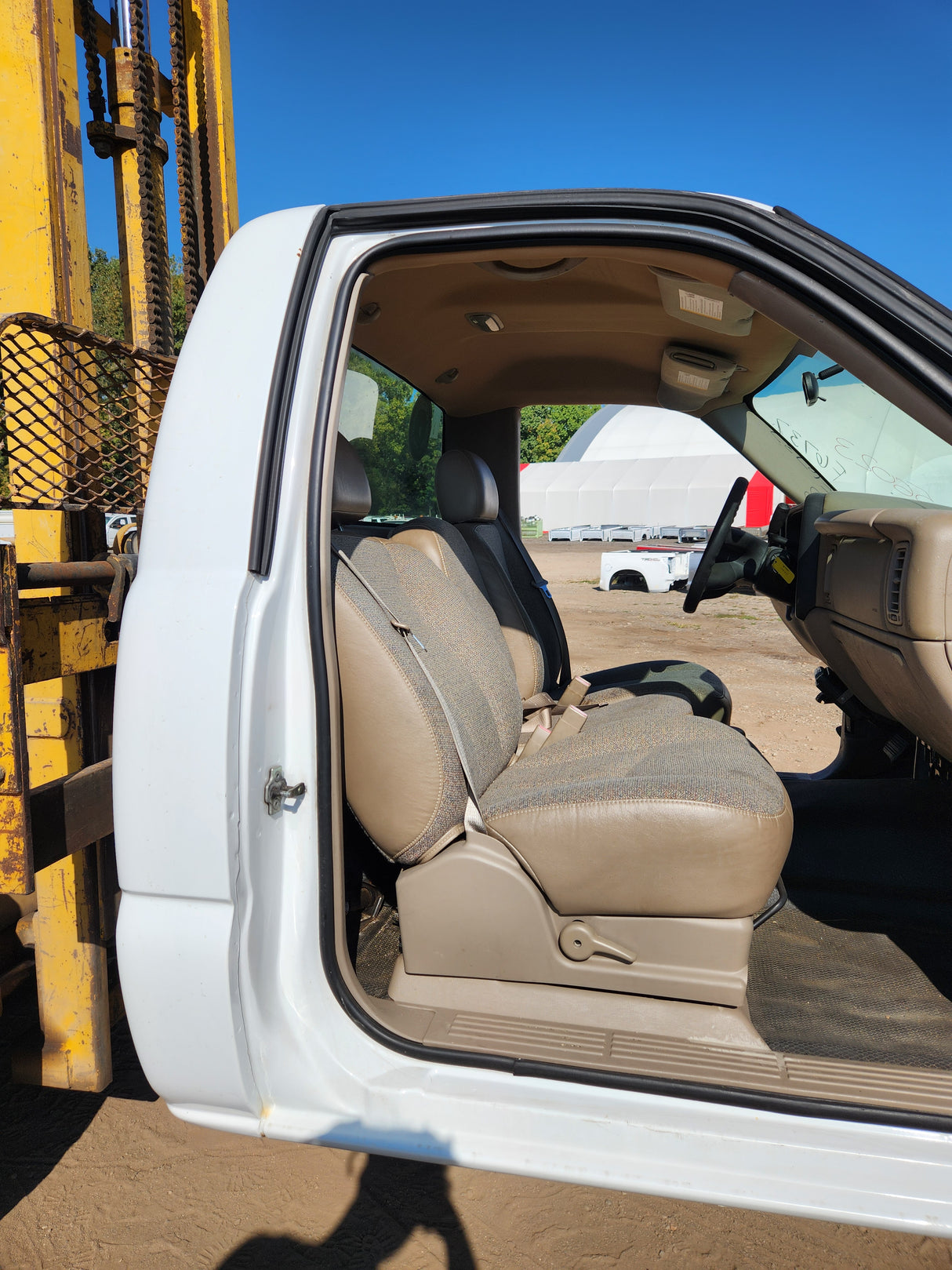 1999-2007 Chevrolet Silverado / GMC Sierra 1500 2500 HD 3500HD Regular Cab Body - Summit white