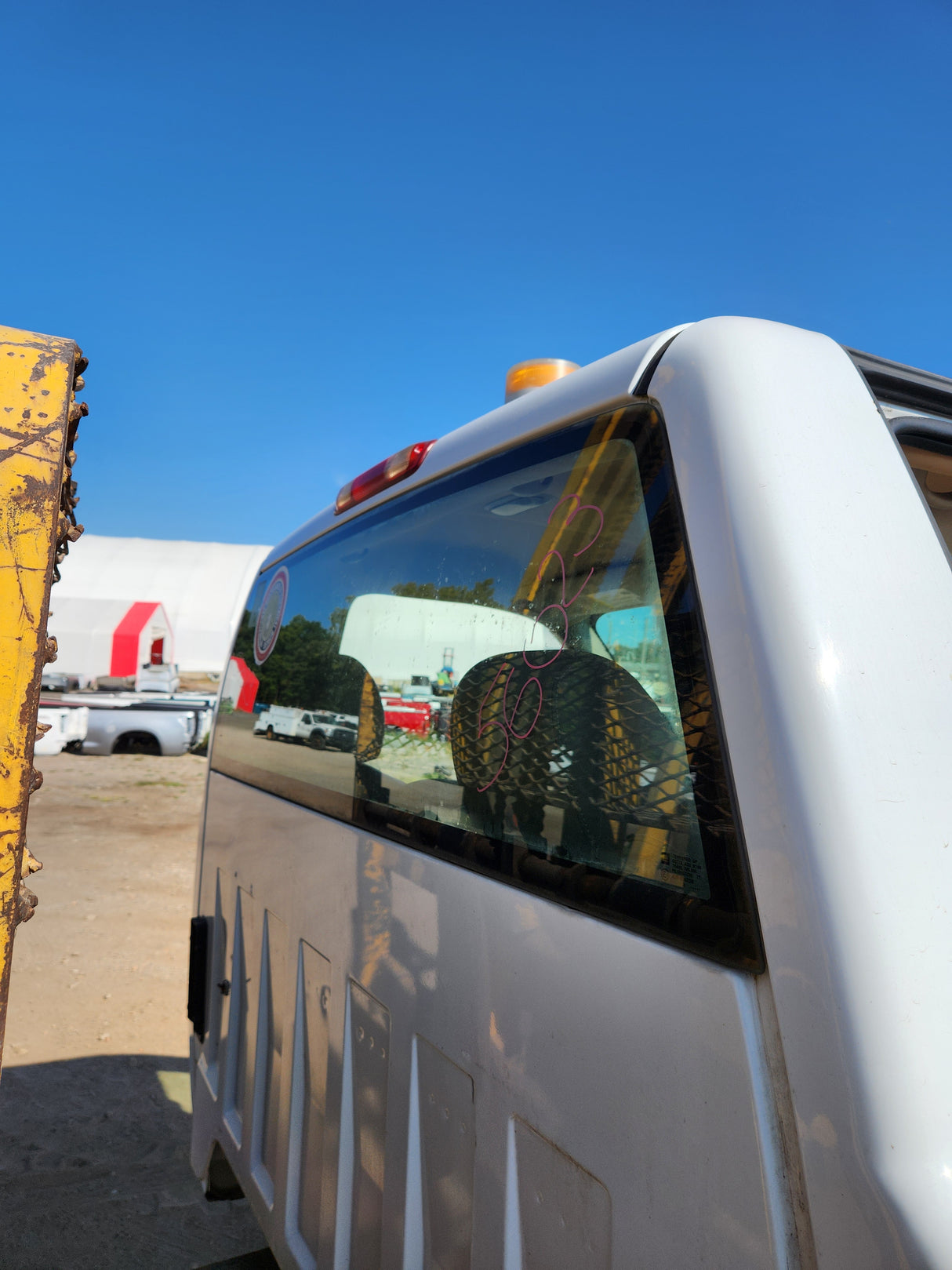 1999-2007 Chevrolet Silverado / GMC Sierra 1500 2500 HD 3500HD Regular Cab Body - Summit white