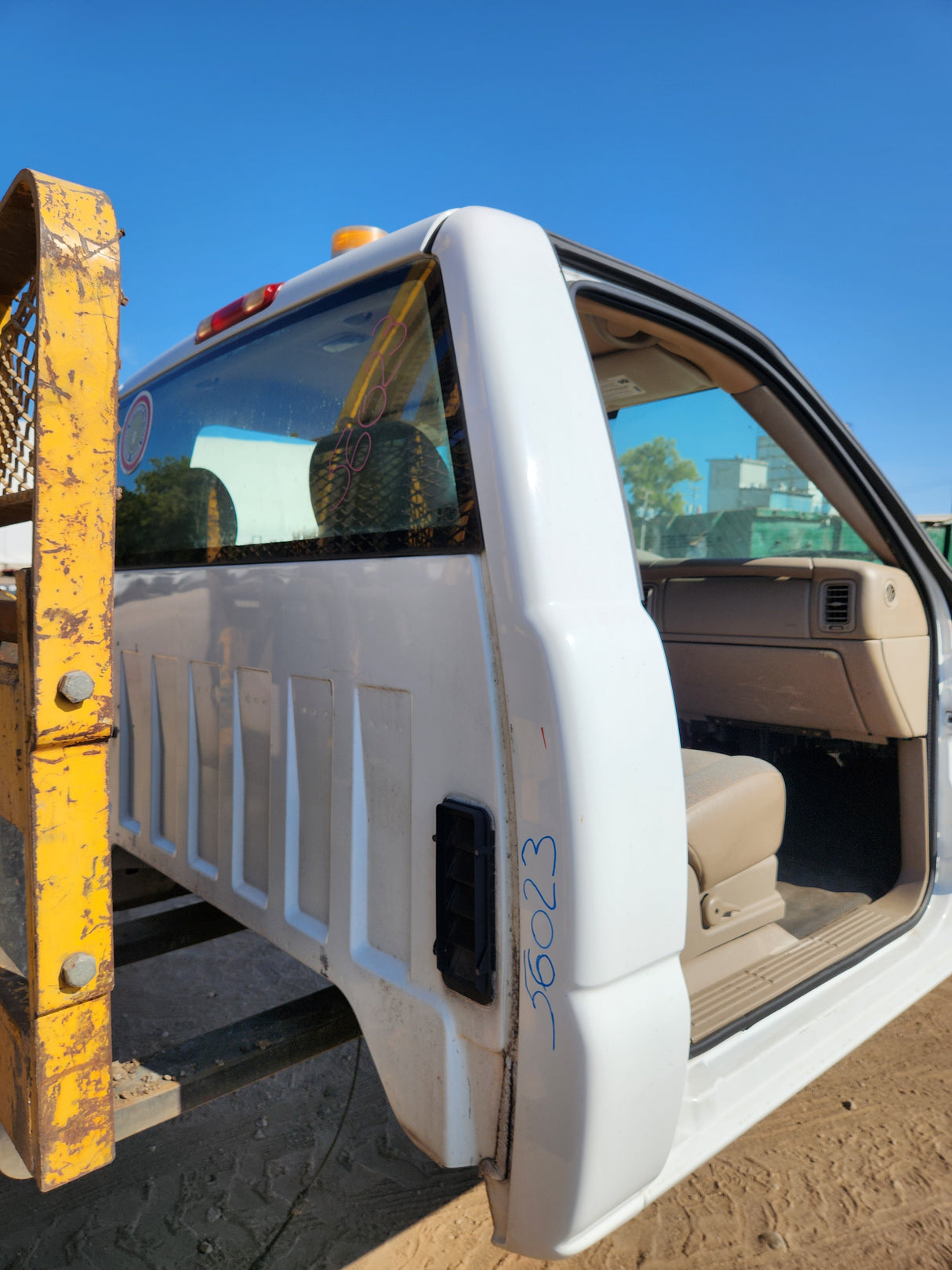 1999-2007 Chevrolet Silverado / GMC Sierra 1500 2500 HD 3500HD Regular Cab Body - Summit white