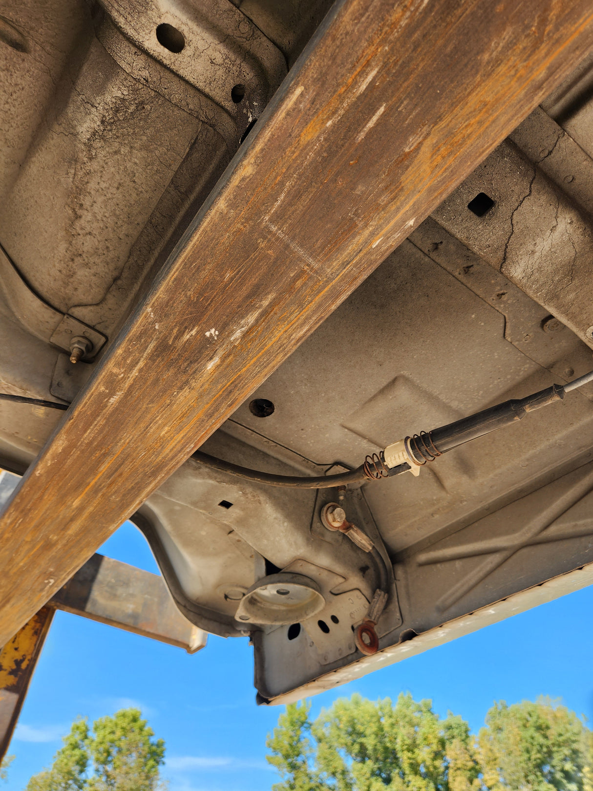 1999-2007 Chevrolet Silverado / GMC Sierra 1500 2500 HD 3500HD Regular Cab Body - Summit white