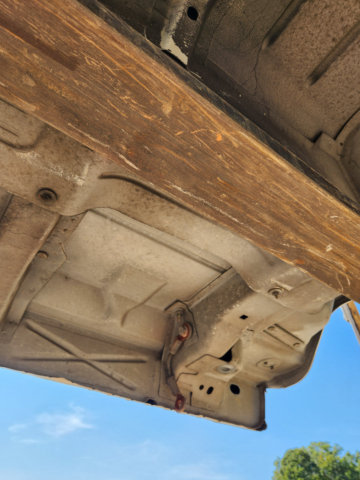 1999-2007 Chevrolet Silverado / GMC Sierra 1500 2500 HD 3500HD Regular Cab Body - Summit white