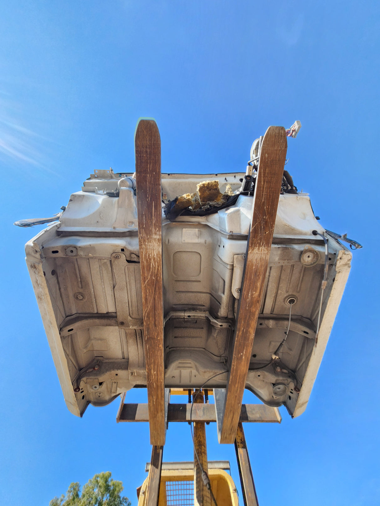 1999-2007 Chevrolet Silverado / GMC Sierra 1500 2500 HD 3500HD Regular Cab Body - Summit white