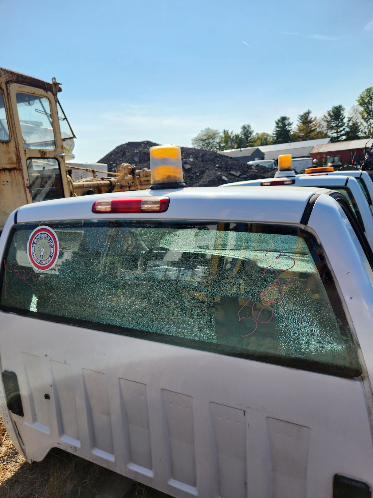 1999-2007 Chevrolet Silverado / GMC Sierra 1500 2500 HD 3500HD Regular Cab Body - Summit white