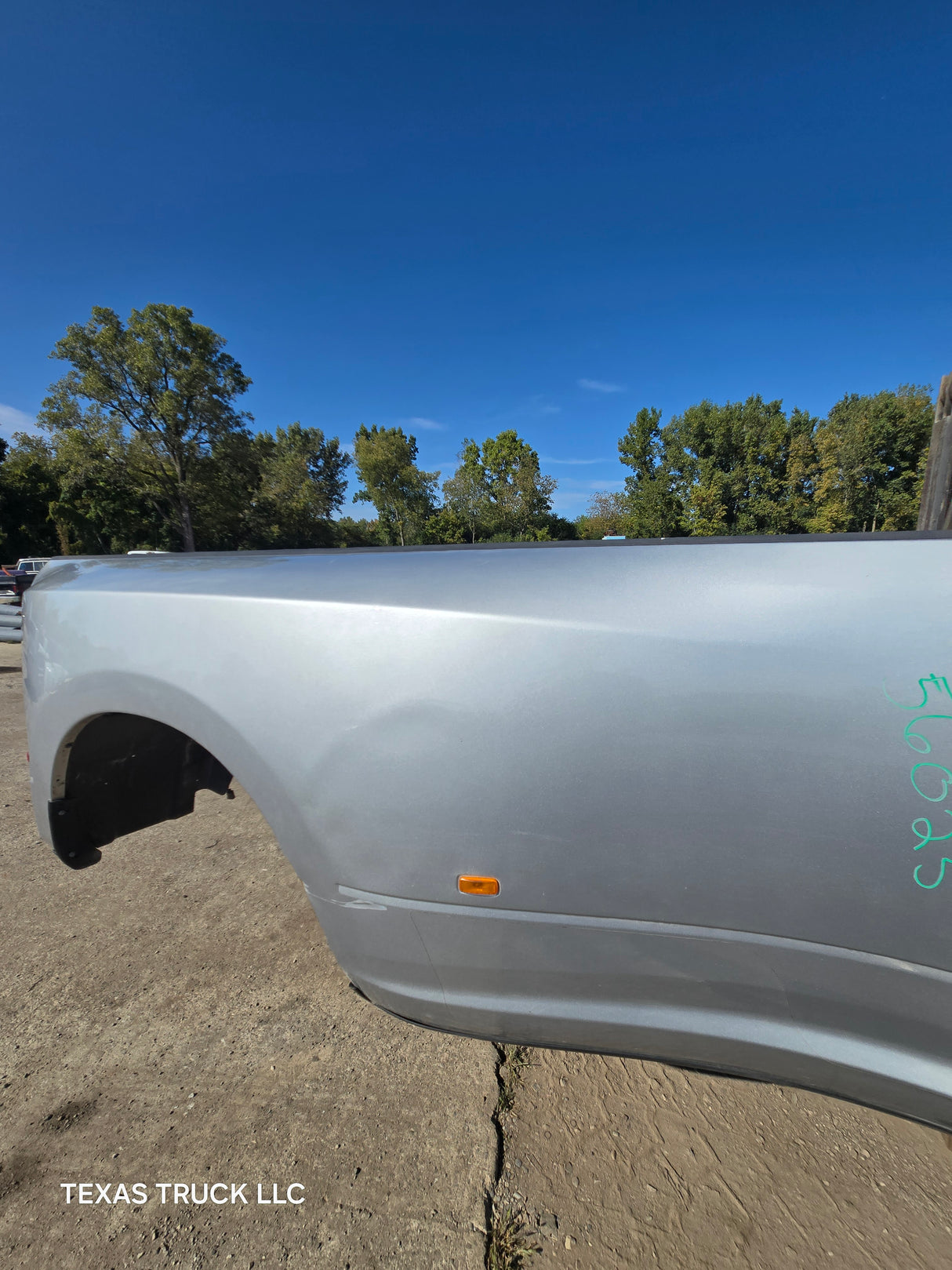 2009-2018 Dodge Ram 3500 4500 4th Gen Dually 8' Truck Truck Bed