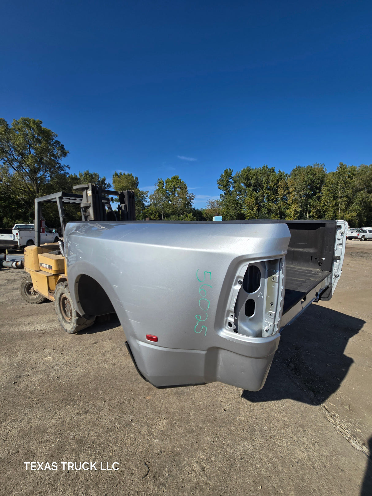 2009-2018 Dodge Ram 3500 4500 4th Gen Dually 8' Truck Truck Bed