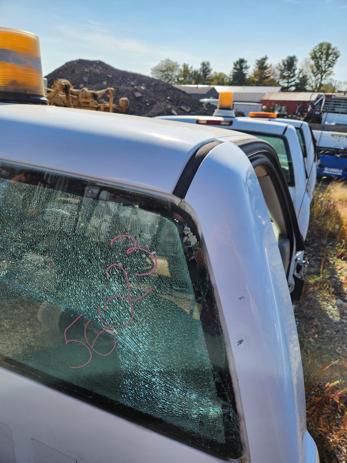 1999-2007 Chevrolet Silverado / GMC Sierra 1500 2500 HD 3500HD Regular Cab Body - Summit white