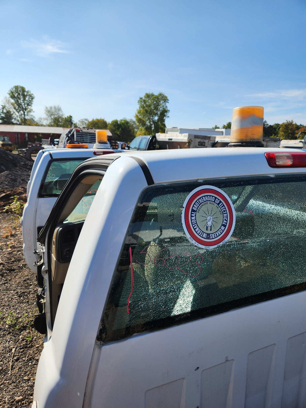 1999-2007 Chevrolet Silverado / GMC Sierra 1500 2500 HD 3500HD Regular Cab Body - Summit white