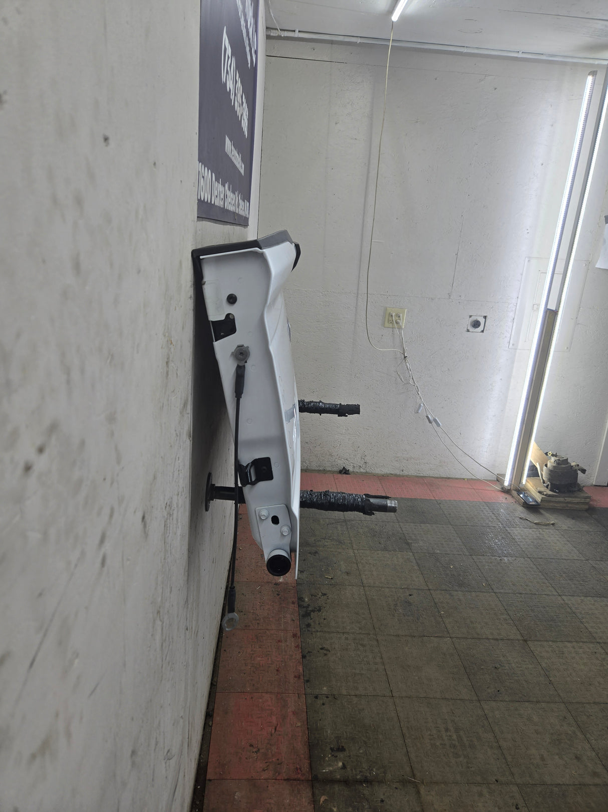 2023-2025 Ford Super Duty F250 F350 F450 F550 Tailgate - Oxford White New Take off