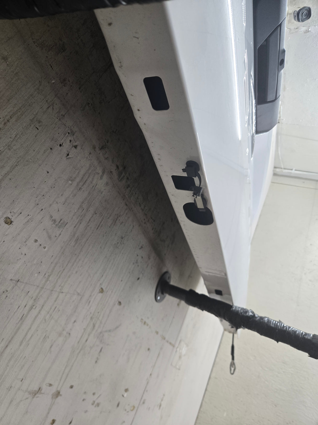 2023-2025 Ford Super Duty F250 F350 F450 F550 Tailgate - Oxford White New Take off