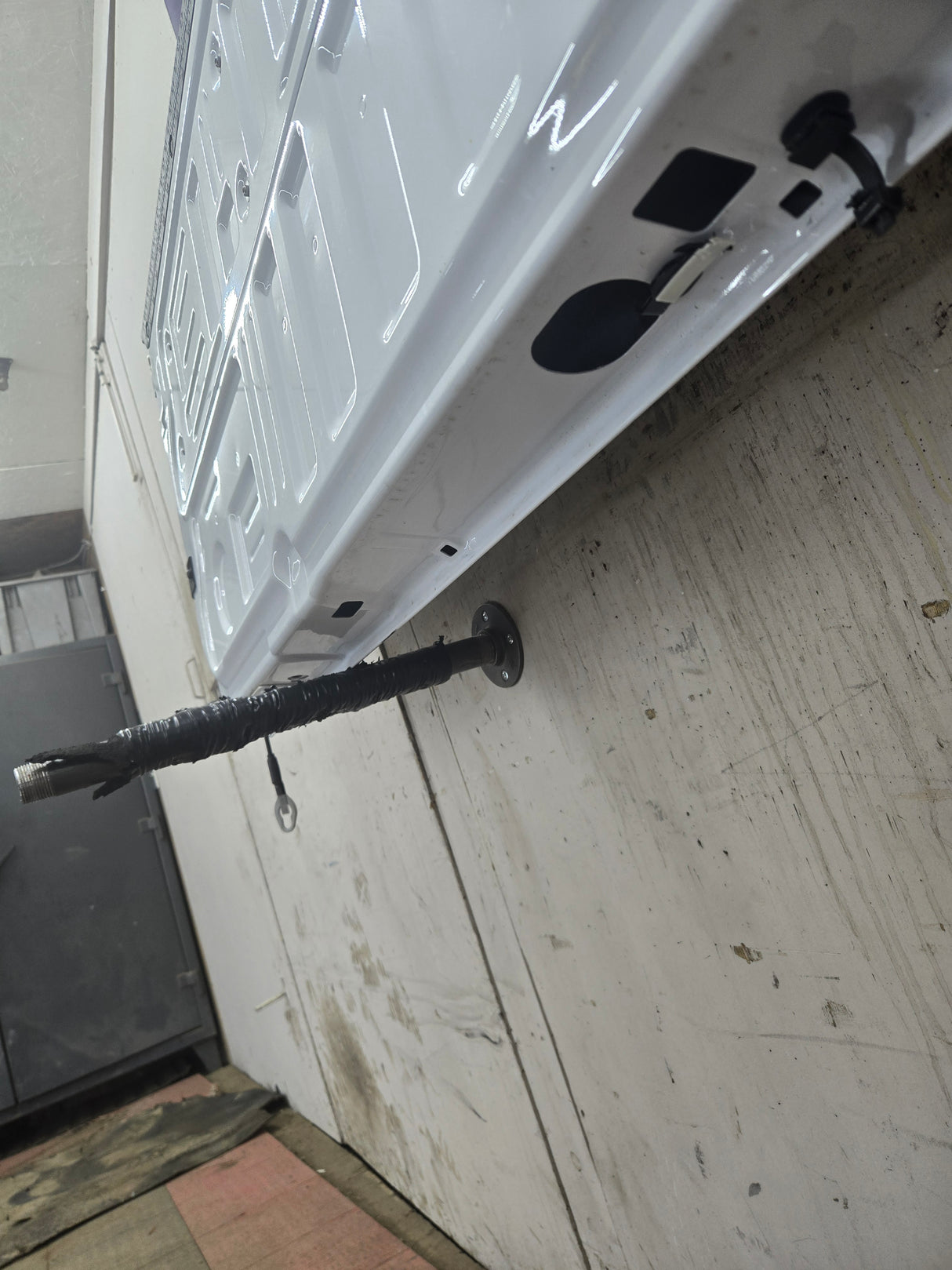 2023-2025 Ford Super Duty F250 F350 F450 F550 Tailgate - Oxford White New Take off