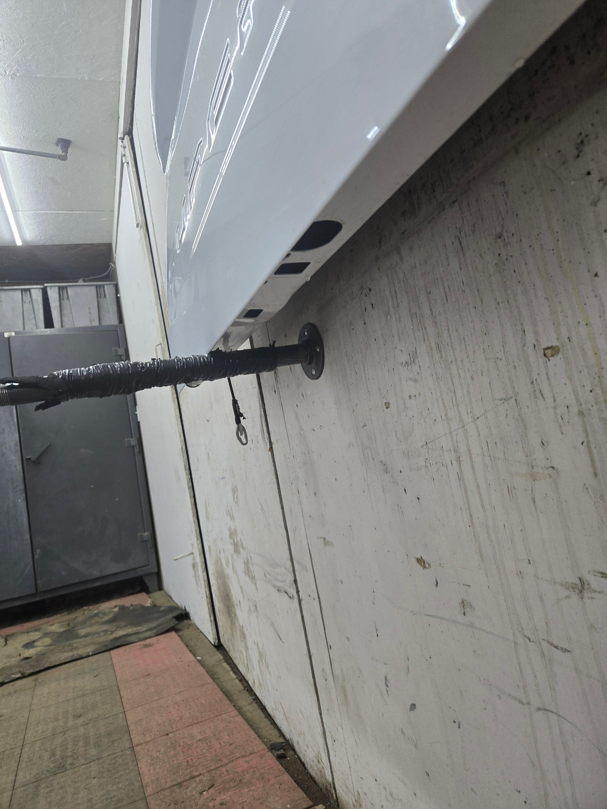 2023-2025 Ford Super Duty F250 F350 F450 F550 Tailgate - Oxford White NEW TAKE OFF