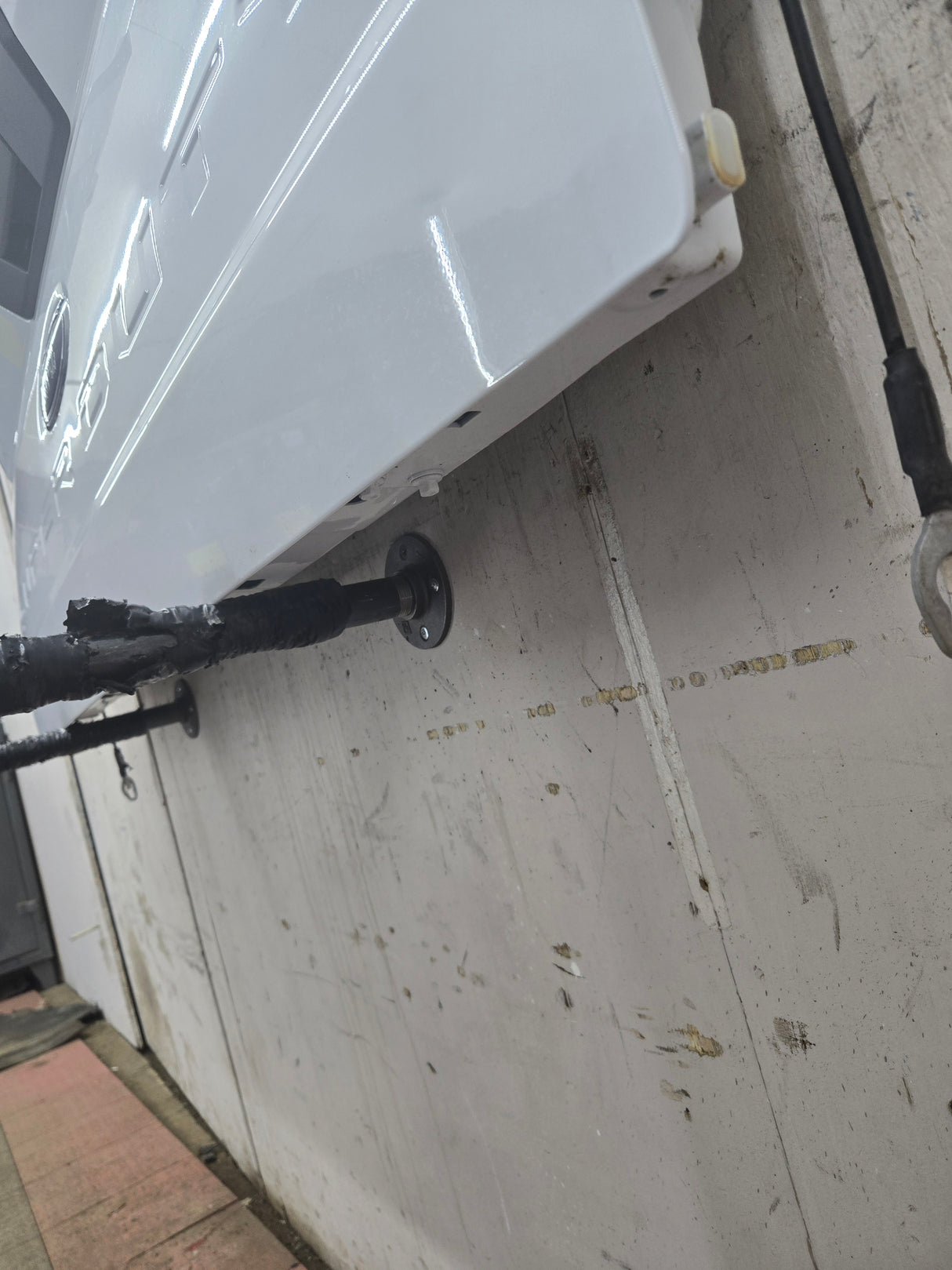 2023-2025 Ford Super Duty F250 F350 F450 F550 Tailgate - Oxford White NEW TAKE OFF