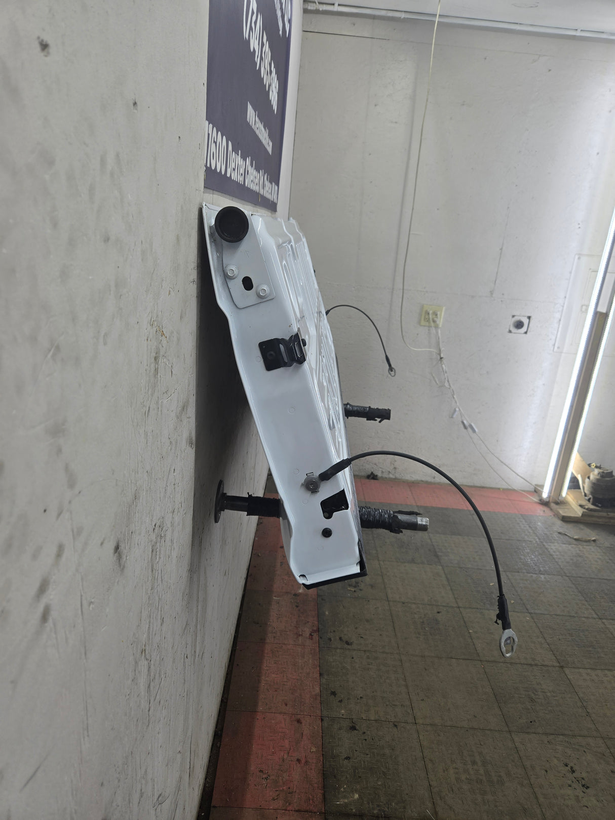 2023-2025 Ford Super Duty F250 F350 F450 F550 Tailgate - Oxford White NEW TAKE OFF