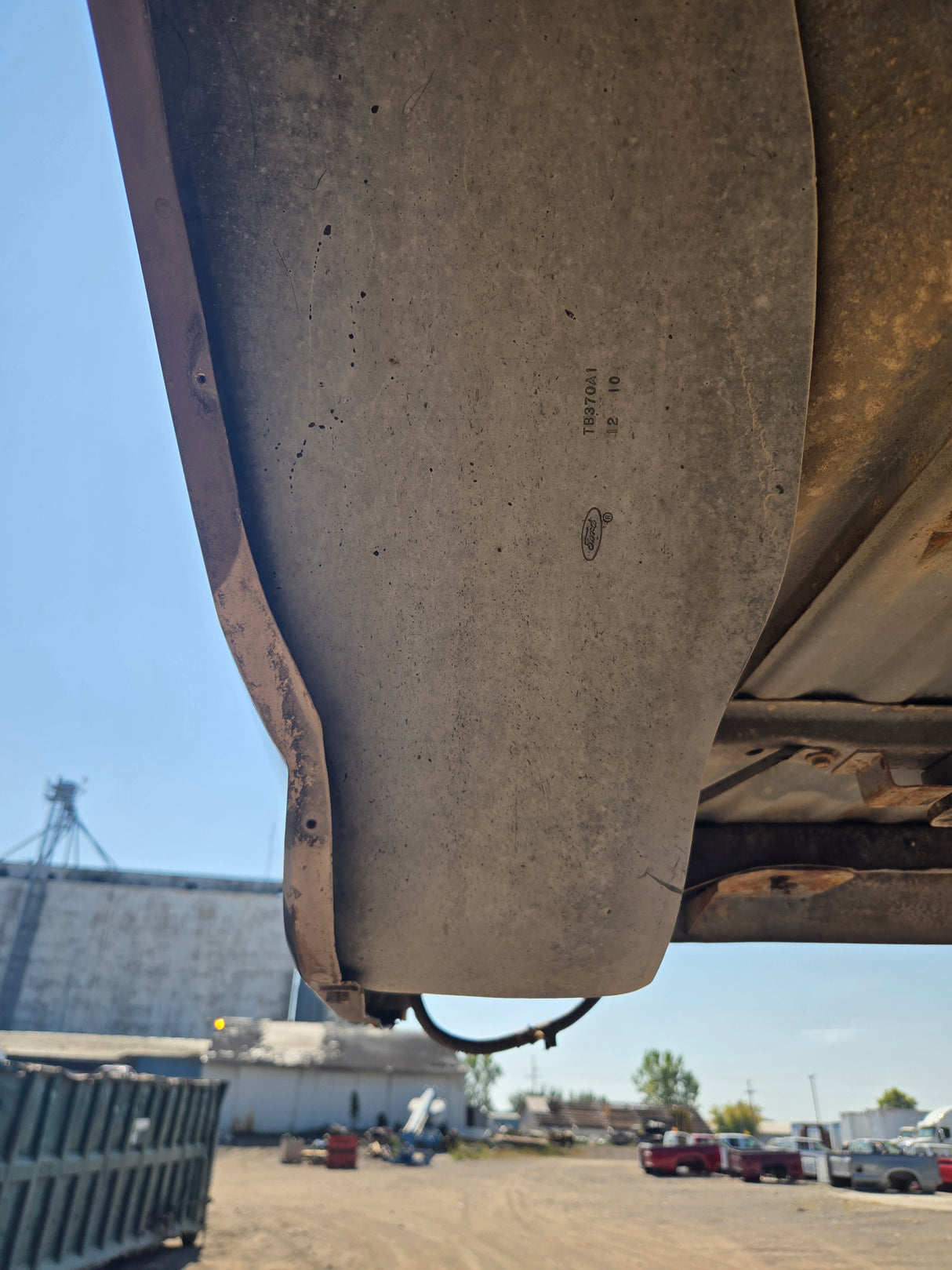 1987-1997 Ford F150 F250 F350 OBS 6' 9" Short Truck Bed