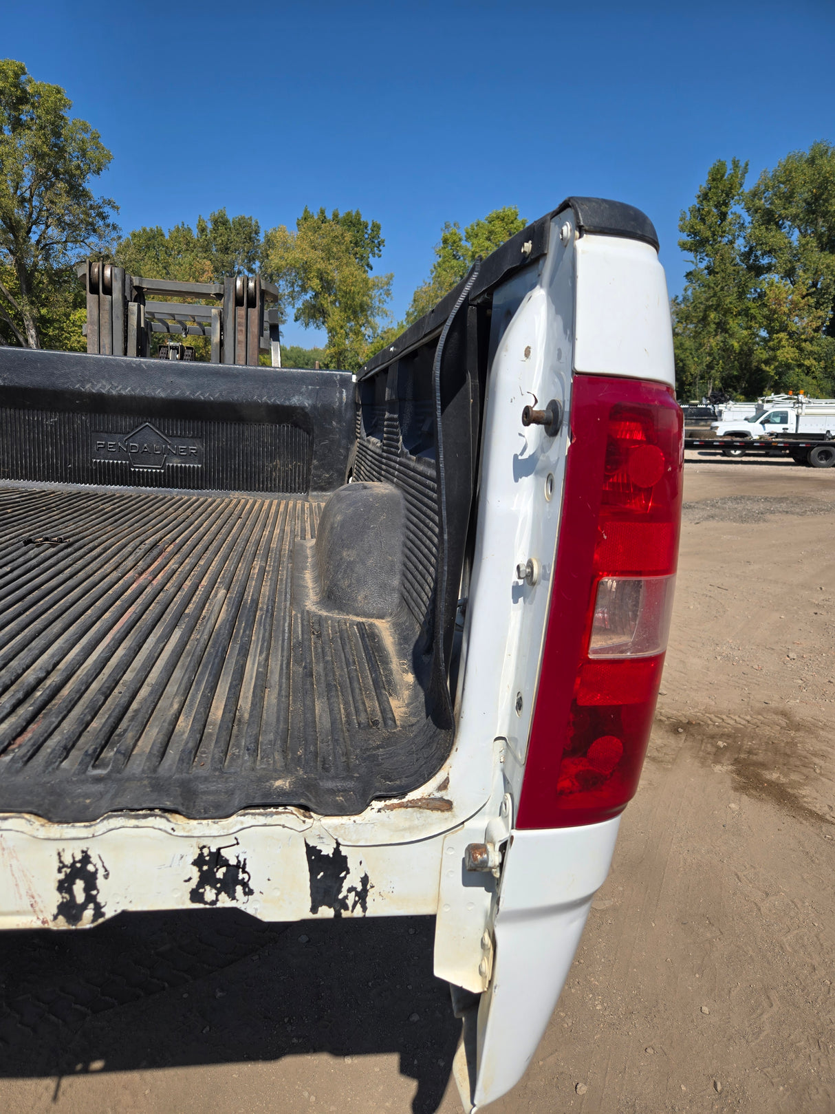 2007-2013 Chevrolet Silverado / GMC Sierra 3500 HD 8' Dually Truck Bed