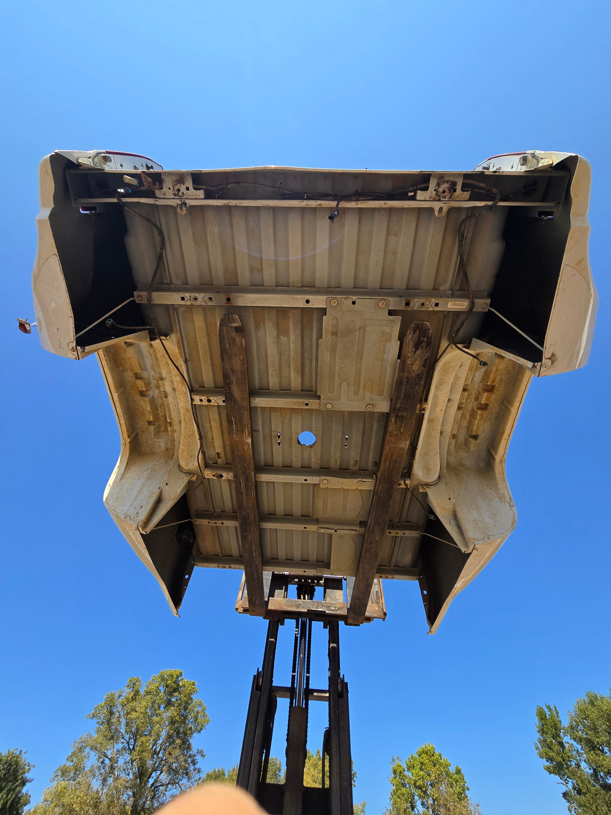 2007-2013 Chevrolet Silverado / GMC Sierra 3500 HD 8' Dually Truck Bed