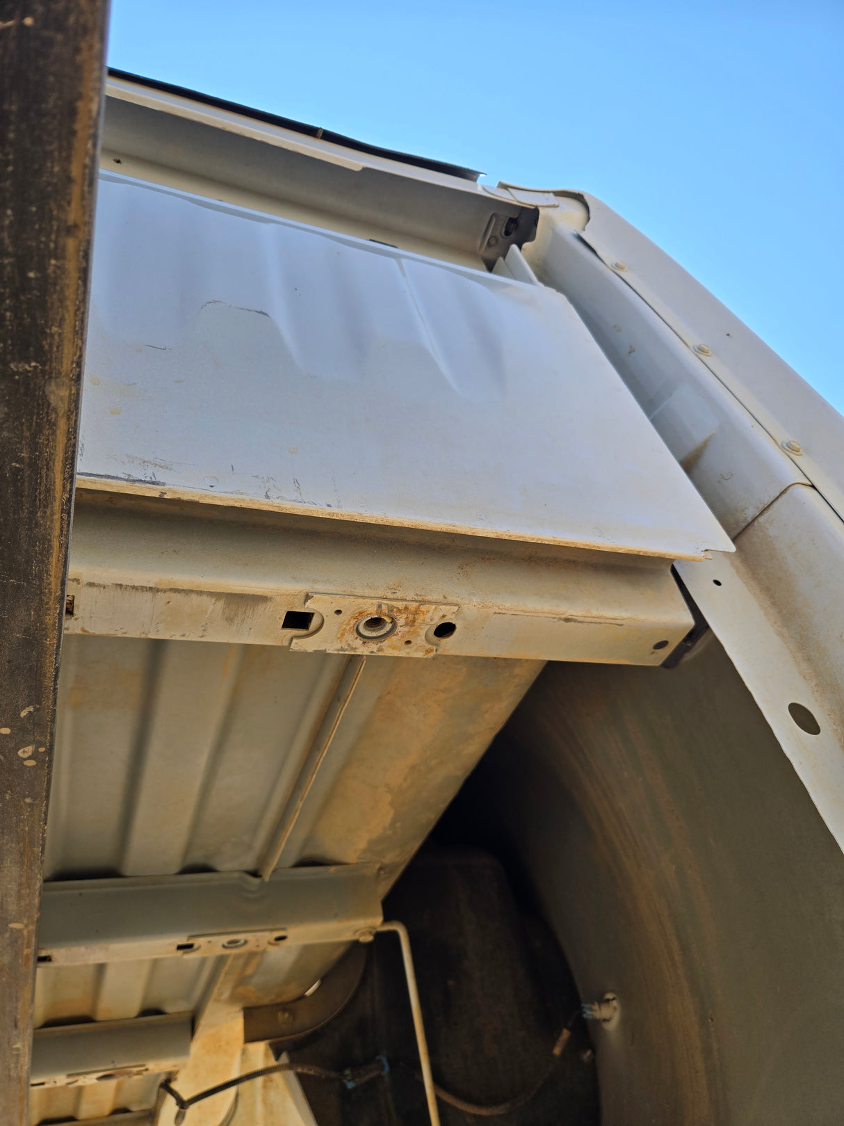 2007-2013 Chevrolet Silverado / GMC Sierra 3500 HD 8' Dually Truck Bed