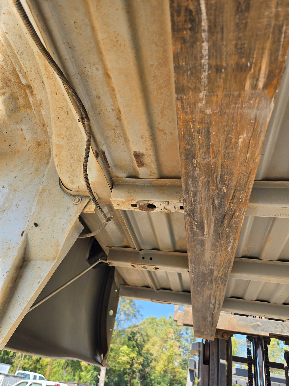 2007-2013 Chevrolet Silverado / GMC Sierra 3500 HD 8' Dually Truck Bed