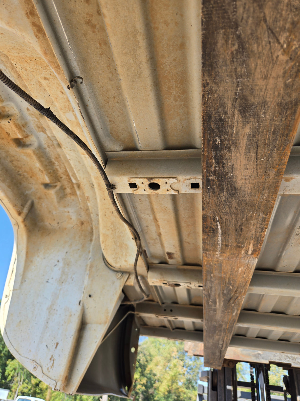 2007-2013 Chevrolet Silverado / GMC Sierra 3500 HD 8' Dually Truck Bed