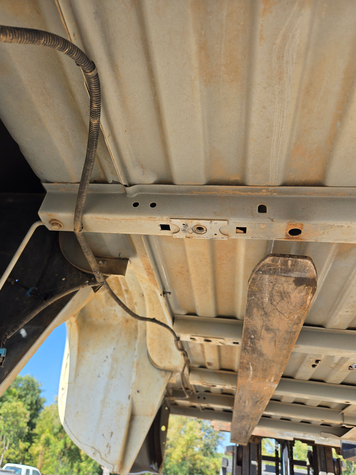 2007-2013 Chevrolet Silverado / GMC Sierra 3500 HD 8' Dually Truck Bed