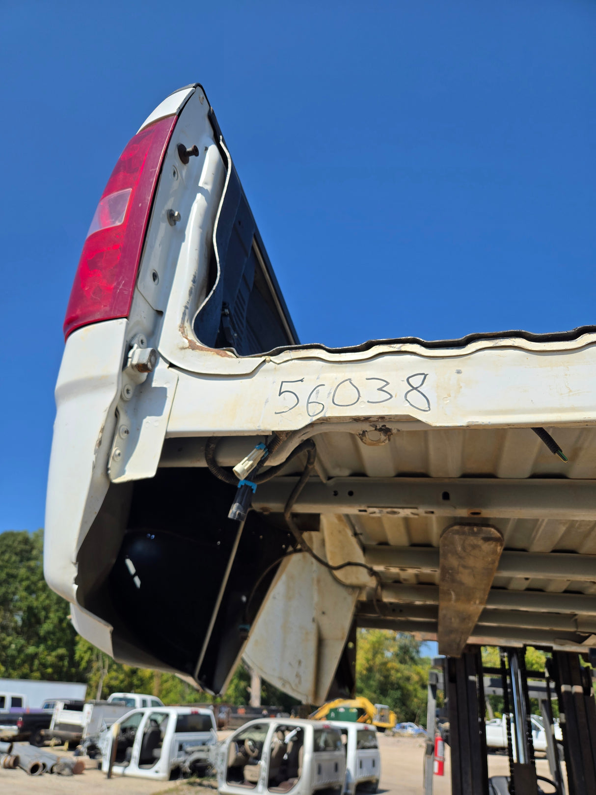 2007-2013 Chevrolet Silverado / GMC Sierra 3500 HD 8' Dually Truck Bed