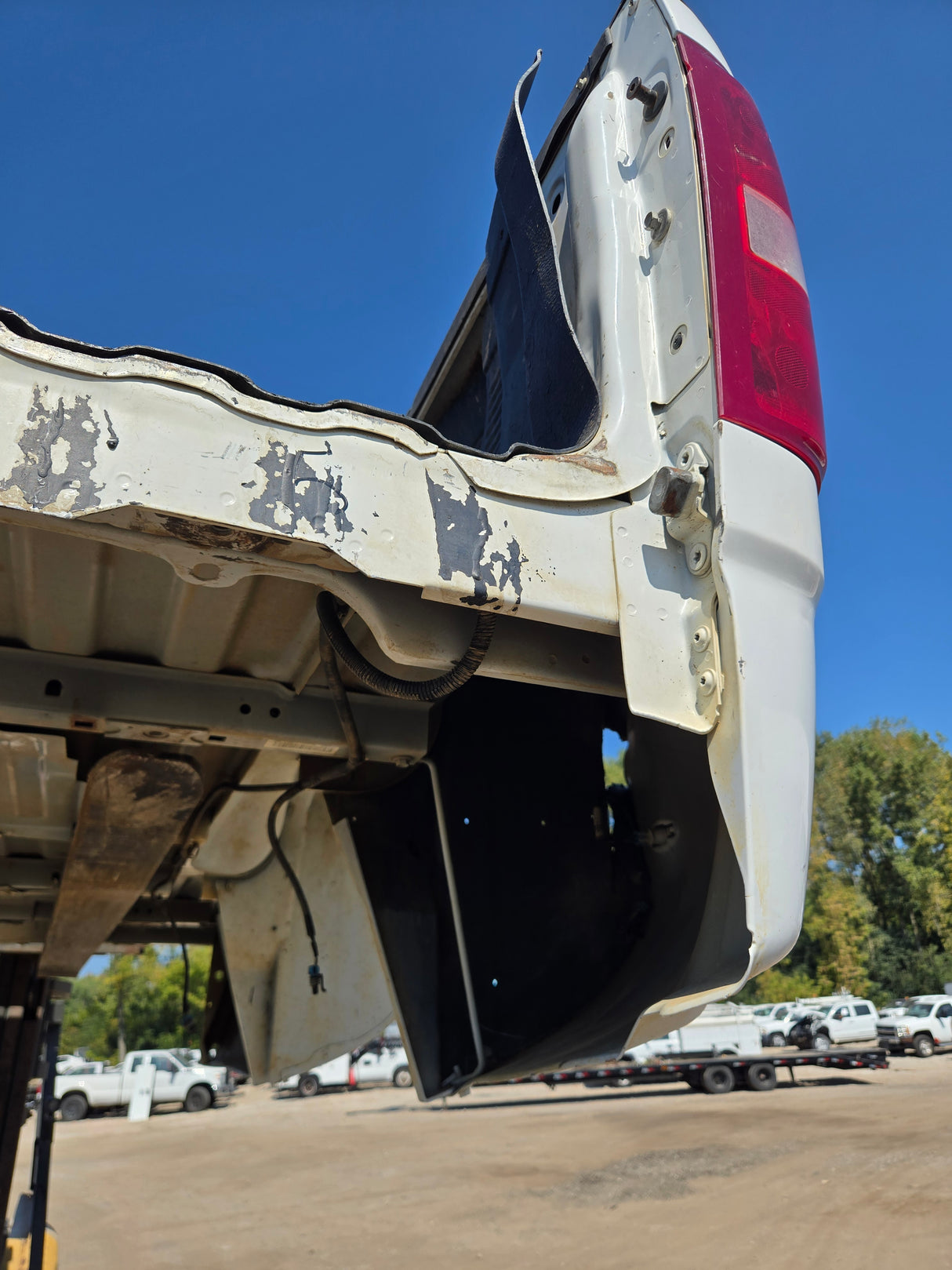 2007-2013 Chevrolet Silverado / GMC Sierra 3500 HD 8' Dually Truck Bed