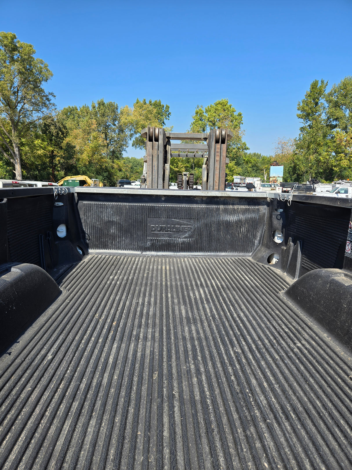 2019-2025 Chevrolet Silverado 1500 8' Long Truck Bed - White