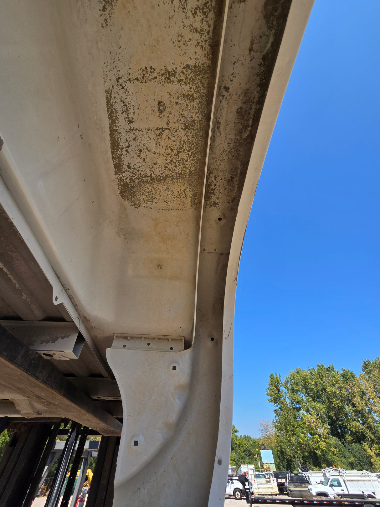 2019-2025 Chevrolet Silverado 1500 8' Long Truck Bed - White