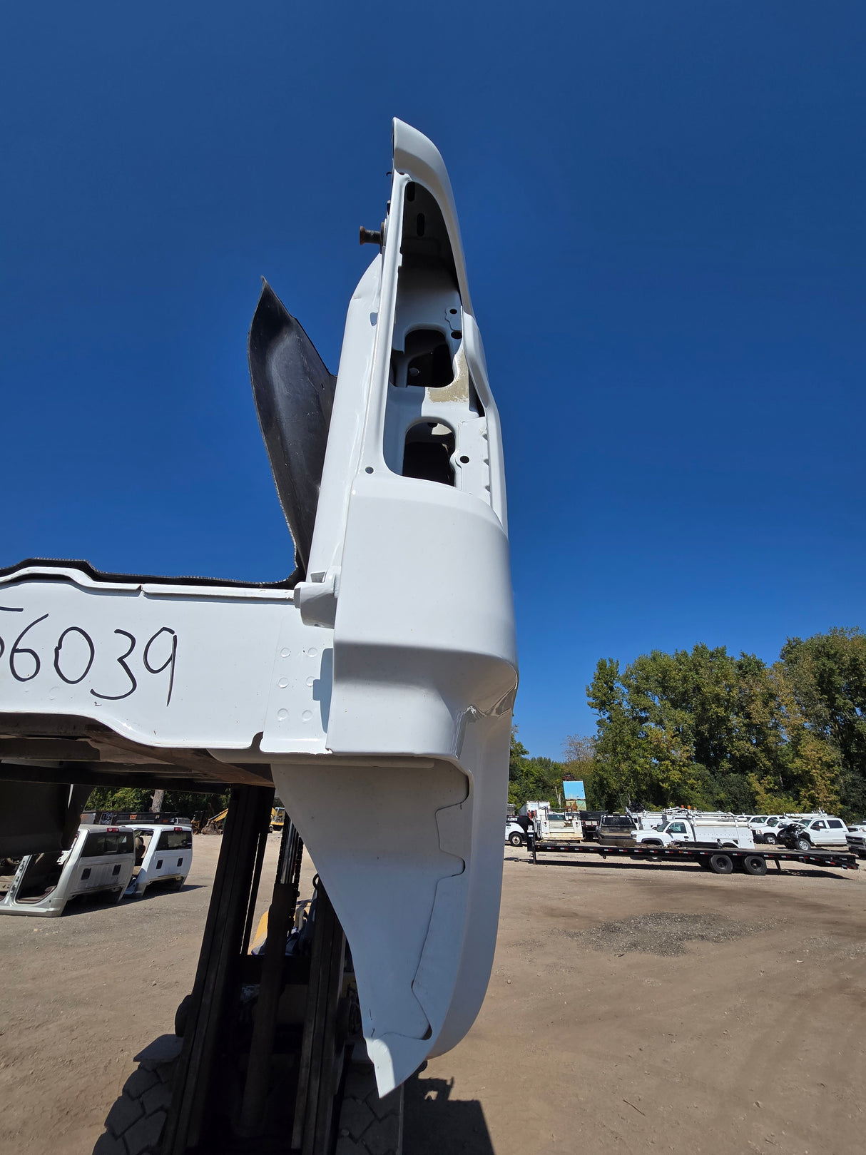 2019-2025 Chevrolet Silverado 1500 8' Long Truck Bed - White