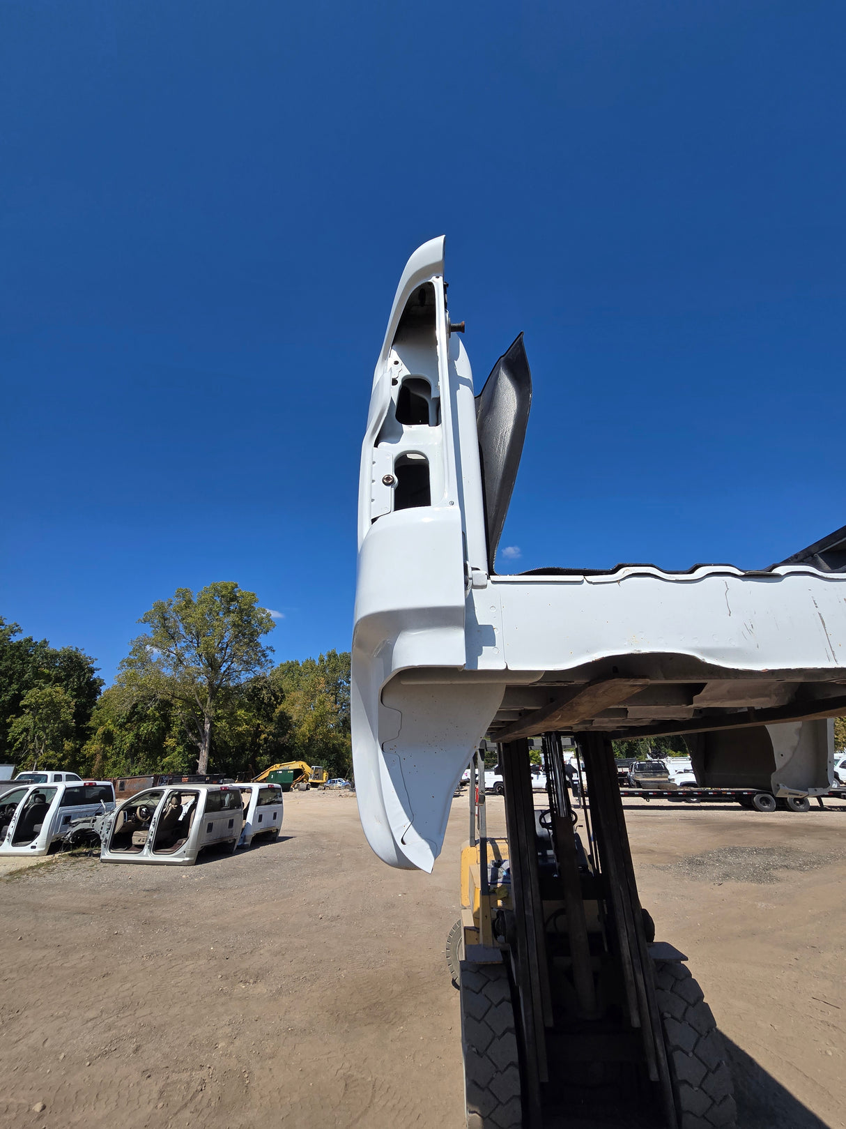 2019-2025 Chevrolet Silverado 1500 8' Long Truck Bed - White