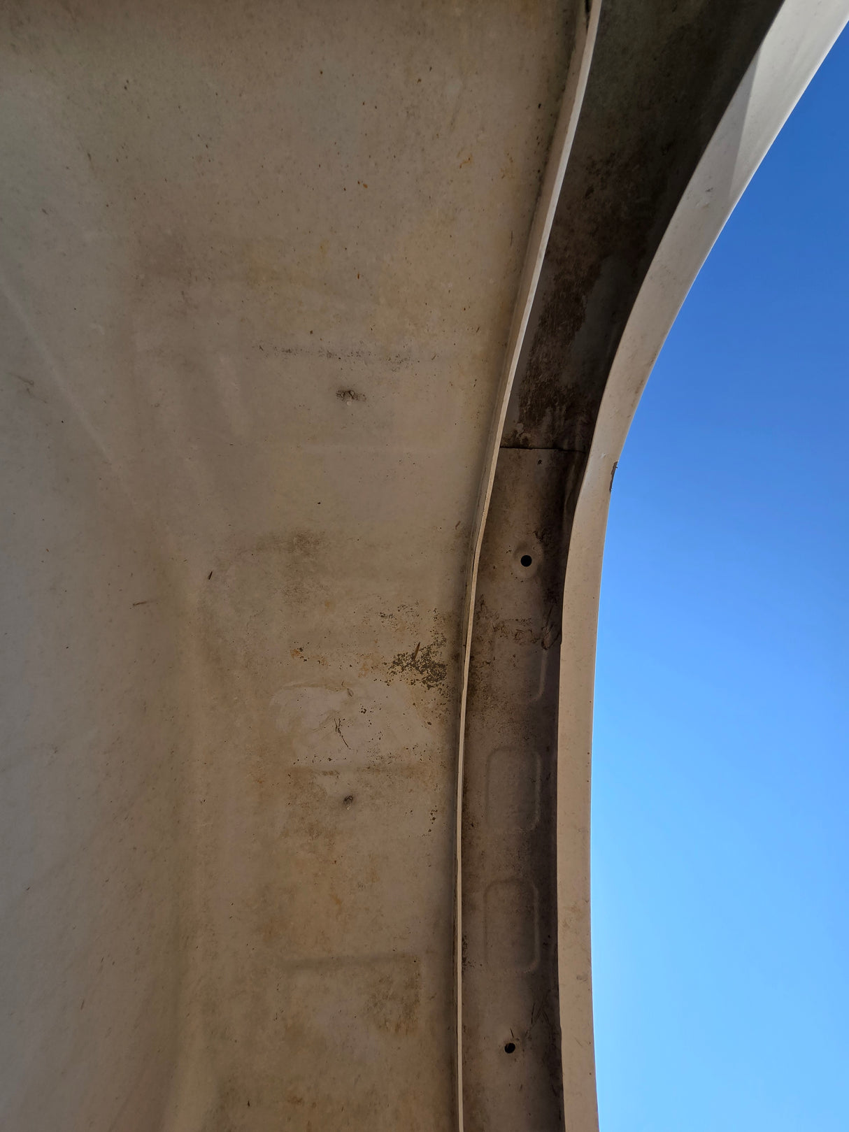 2019-2025 Chevrolet Silverado 1500 8' Long Truck Bed - White