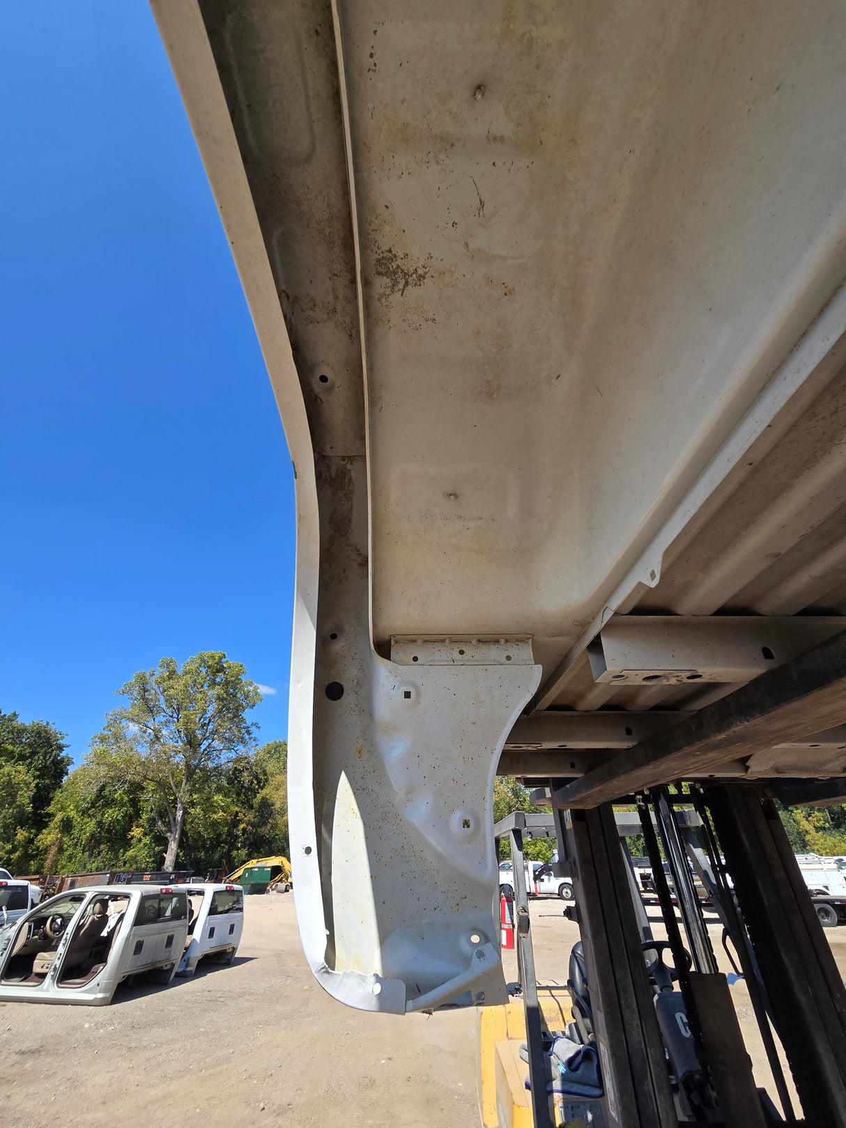 2019-2025 Chevrolet Silverado 1500 8' Long Truck Bed - White