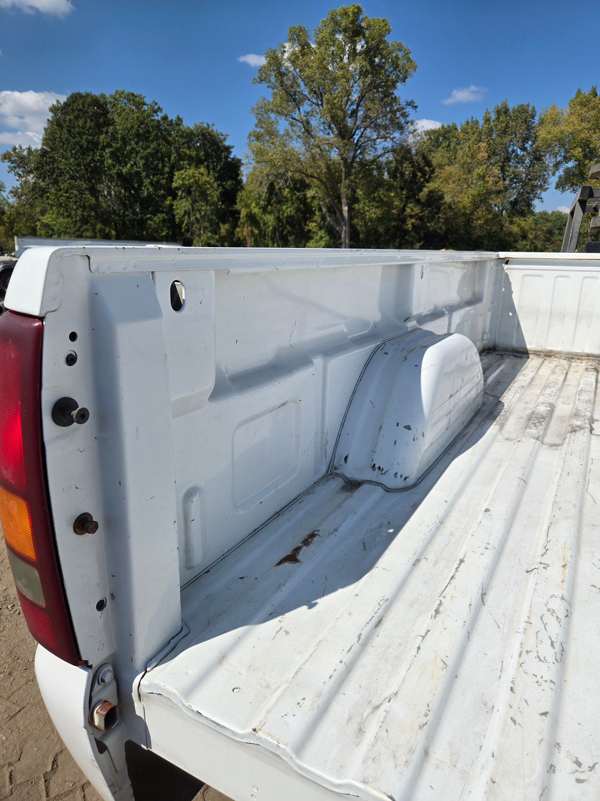 1999-2007 Chevrolet Silverado / GMC Sierra 1500 2500 3500 HD 8' Long Bed Truck Bed - Summit White