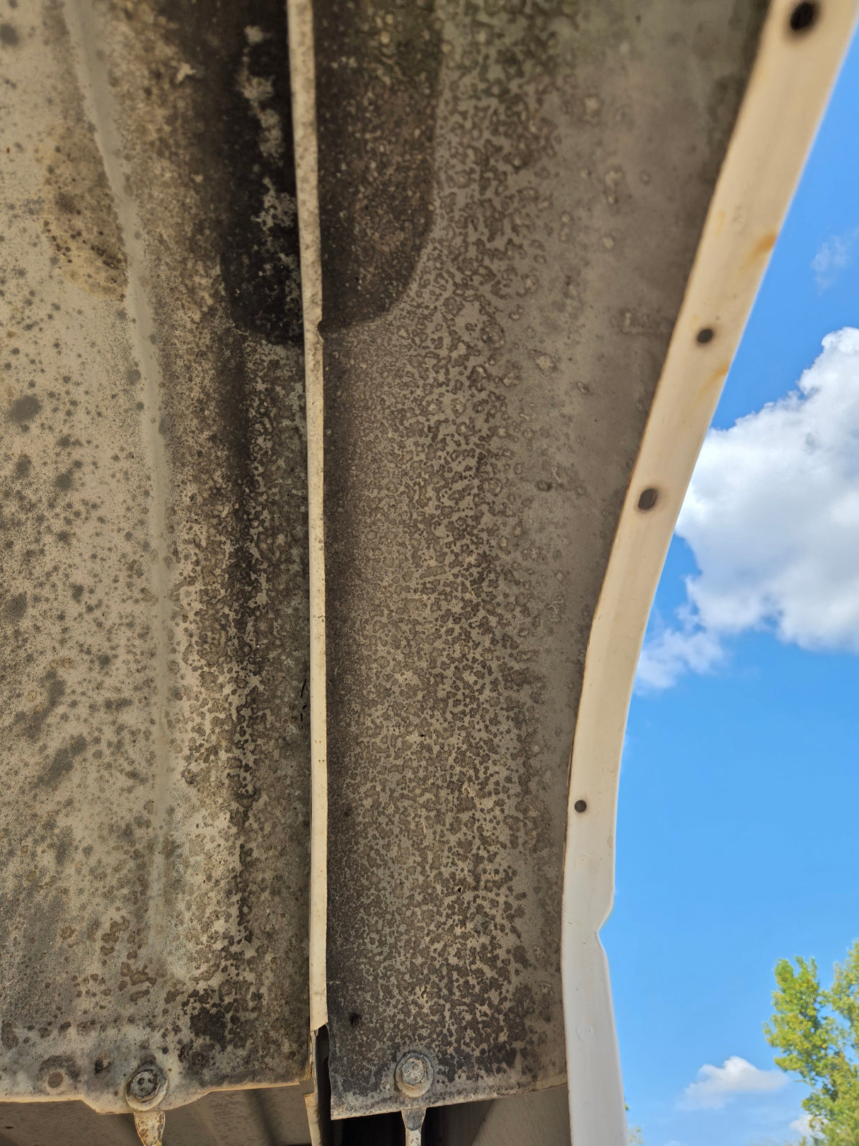 1999-2007 Chevrolet Silverado / GMC Sierra 1500 2500 3500 HD 8' Long Bed Truck Bed - Summit White