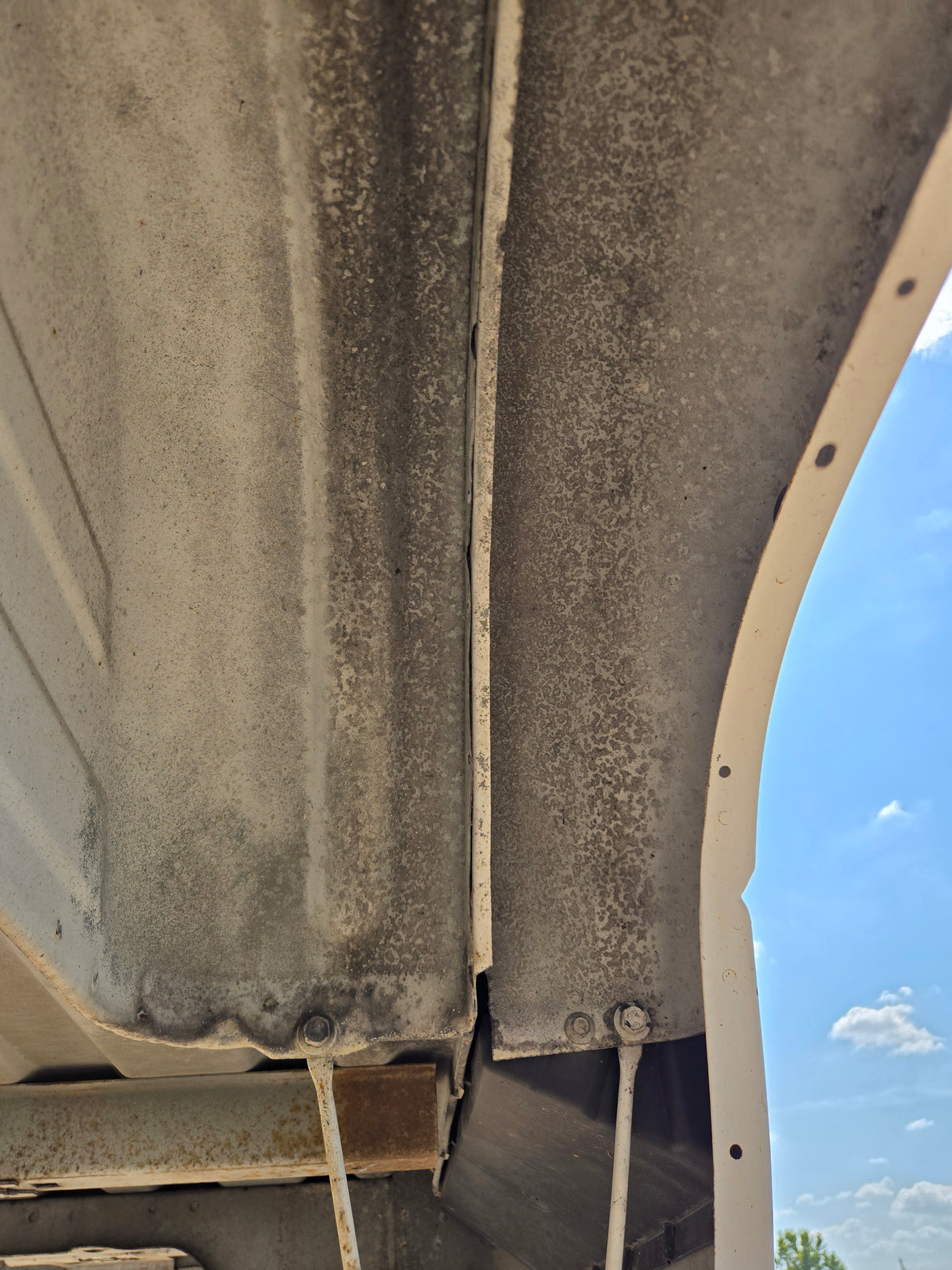 1999-2007 Chevrolet Silverado / GMC Sierra 1500 2500 3500 HD 8' Long Bed Truck Bed - Summit White