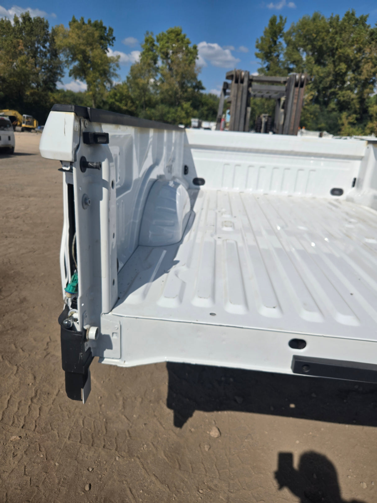 2017-2022 Ford F250 F350 Super Duty 8' Long Truck Bed - Oxford White