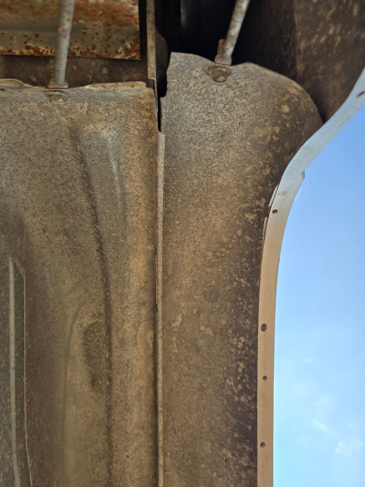 1999-2007 Chevrolet Silverado / GMC Sierra 6' 6" Short Truck Bed