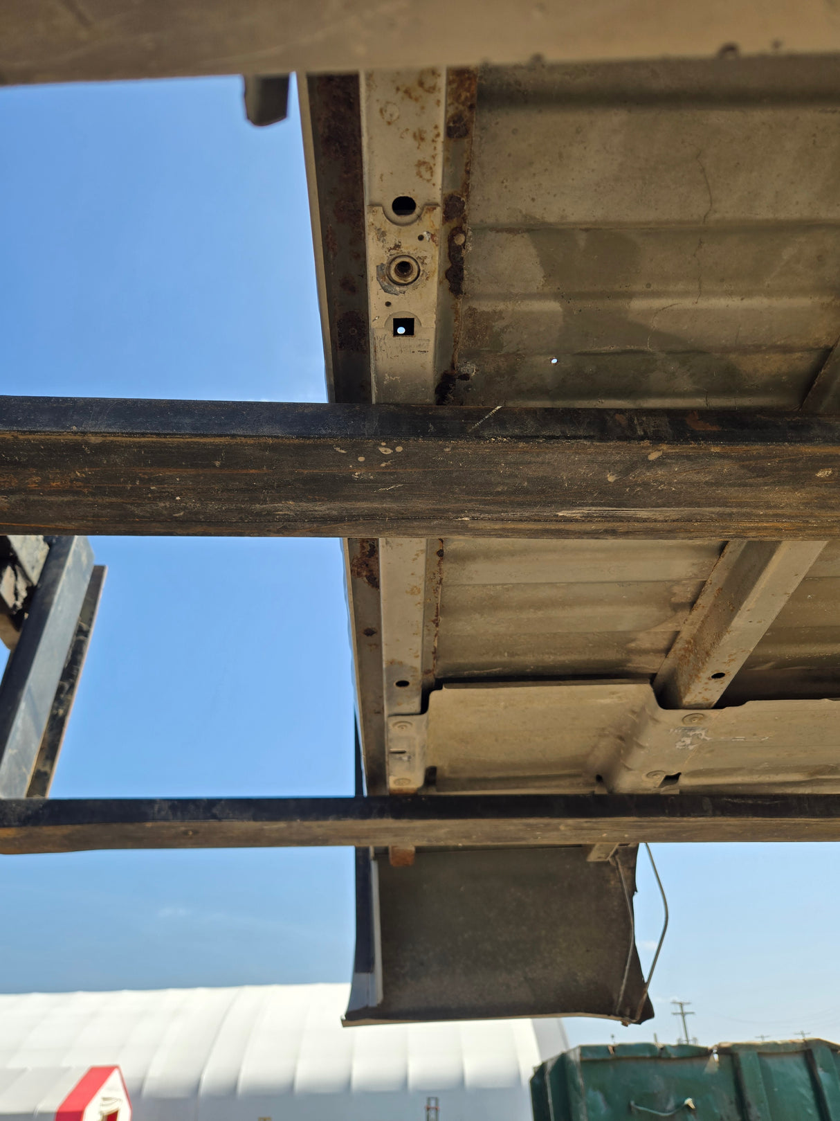 1999-2007 Chevrolet Silverado / GMC Sierra 6' 6" Short Truck Bed