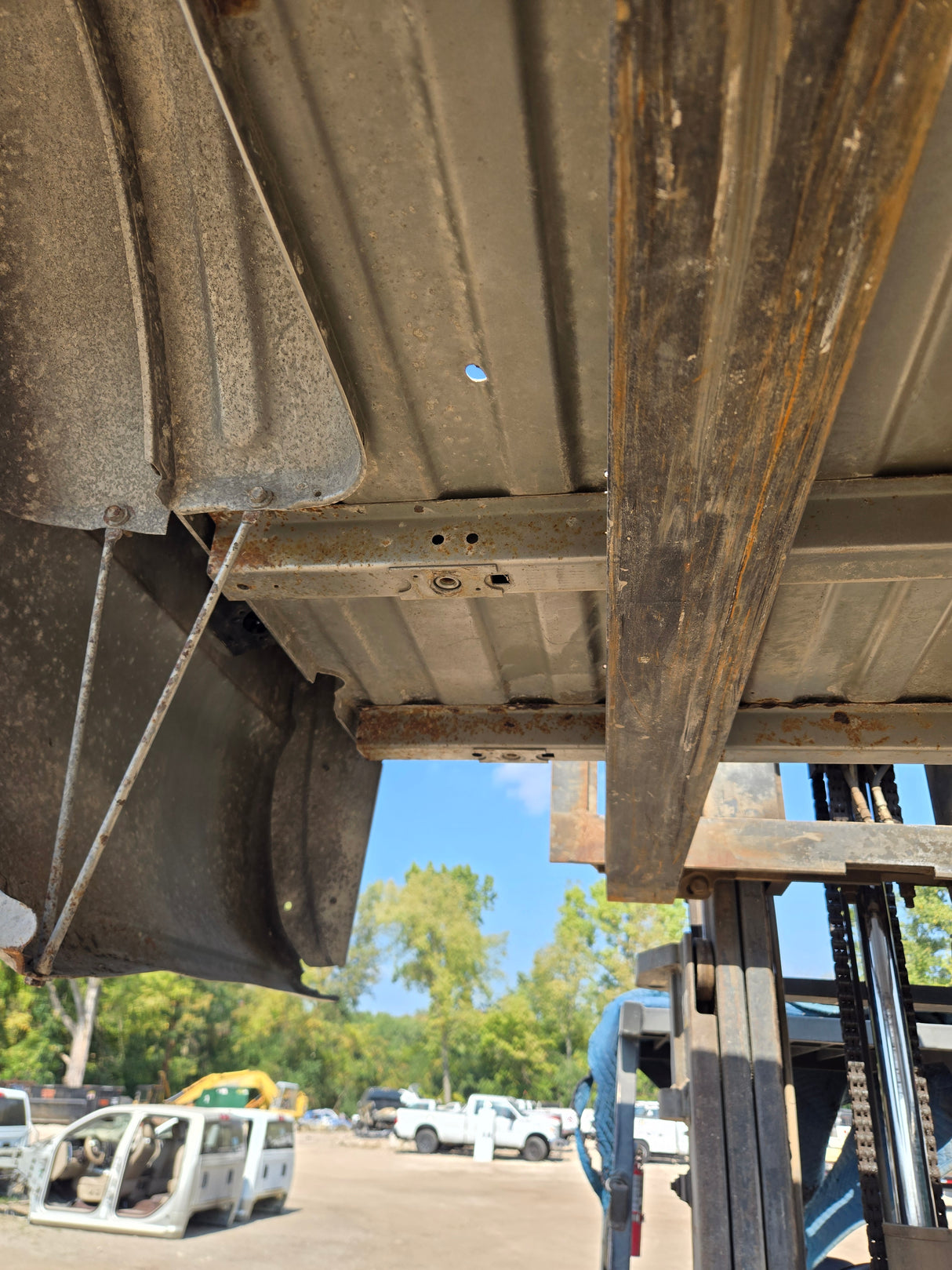 1999-2007 Chevrolet Silverado / GMC Sierra 6' 6" Short Truck Bed