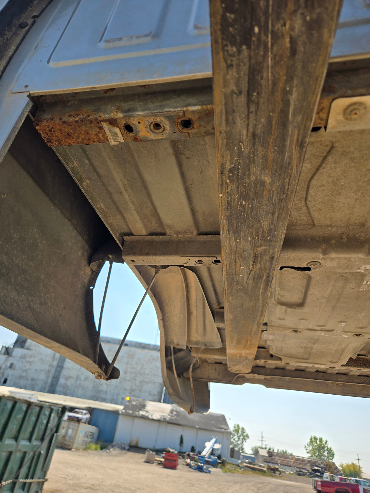 1999-2007 Chevrolet Silverado / GMC Sierra 6' 6" Short Truck Bed