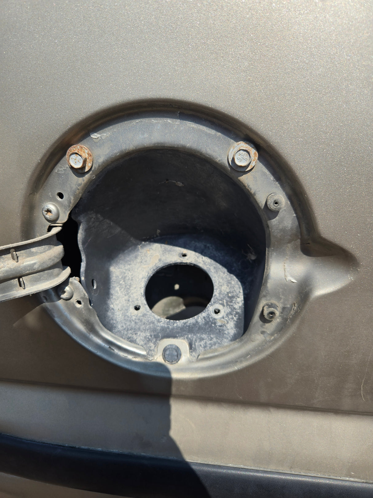 1999-2007 Chevrolet Silverado / GMC Sierra 6' 6" Short Truck Bed